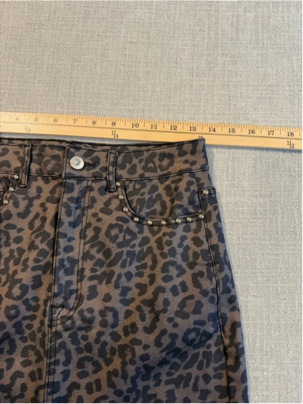 VBRT Leopard Out Of The Wild Rhinestone Column Skirt Womens size large